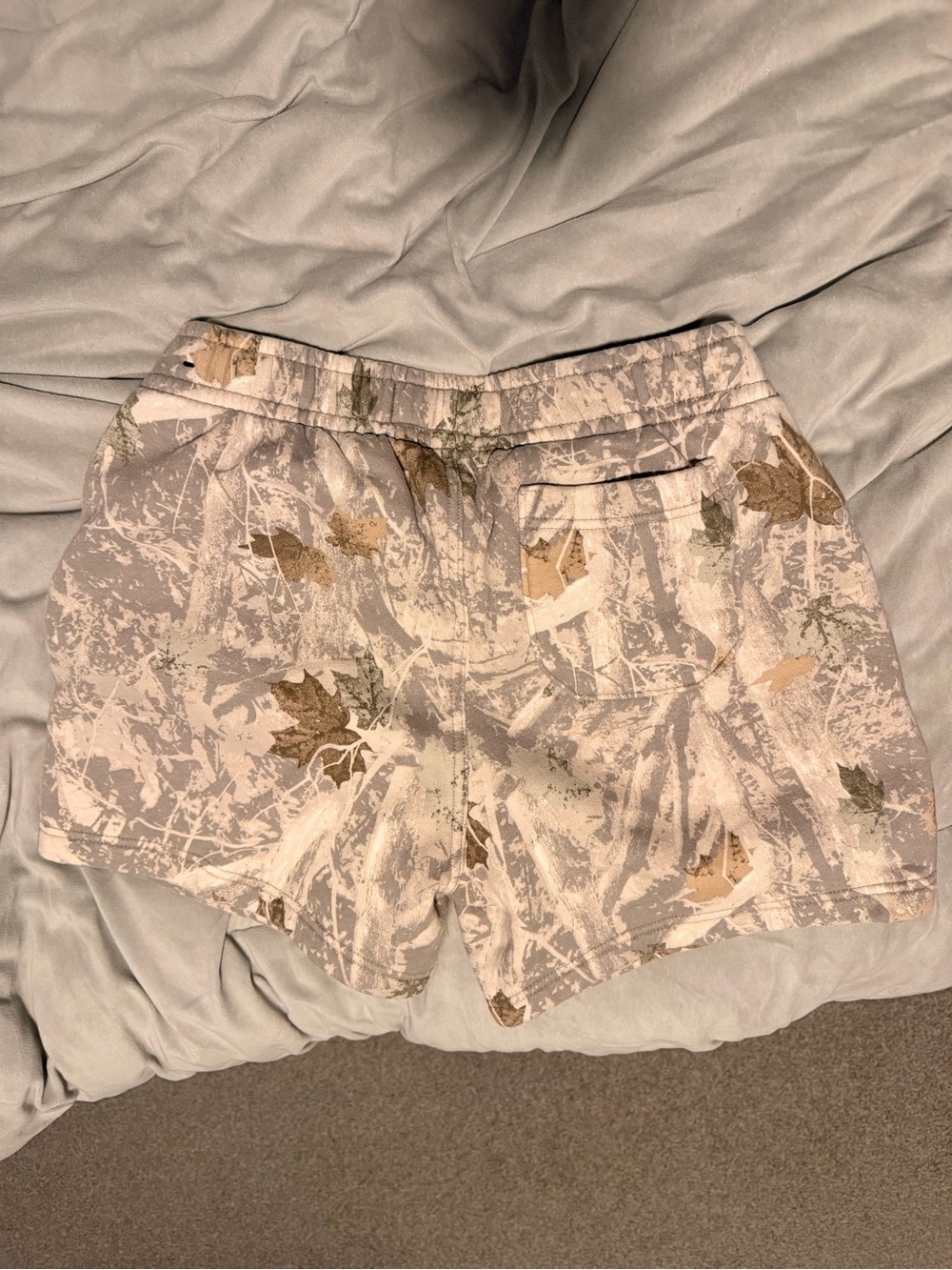 Abercrombie & Fitch Light Gray Leaf-Print Athletic Shorts - Picture 2 of 3